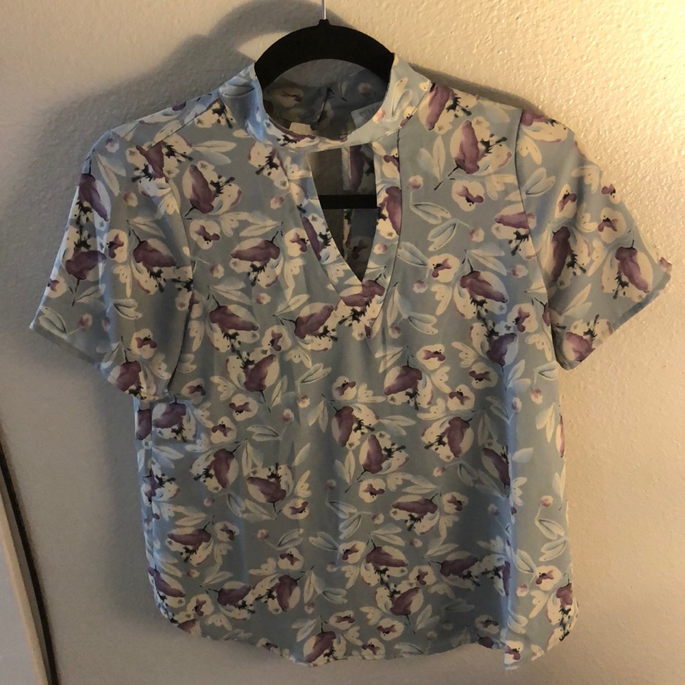Floral dressy top.